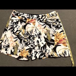 Cute Floral Shorts by WhiteHouseBlackMarket